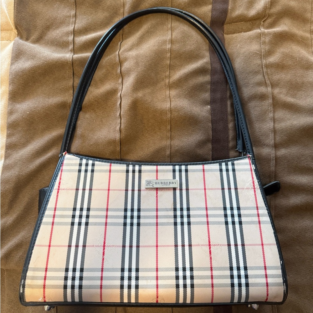 Vintage Burberry Black and Cream Shoulder Bag with Iconic Design